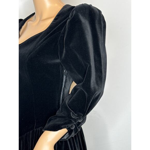 1980s Laura Ashley Black Velvet Puff Sleeve Midi Open Back with Bow Dress small - Picture 10 of 14